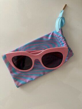 Le Specs Air Heart in Pastel Pink (color no longer made!)